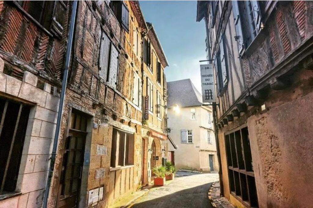 Appartement Au Coeur Du Centre Historique 베르주라크 외부 사진